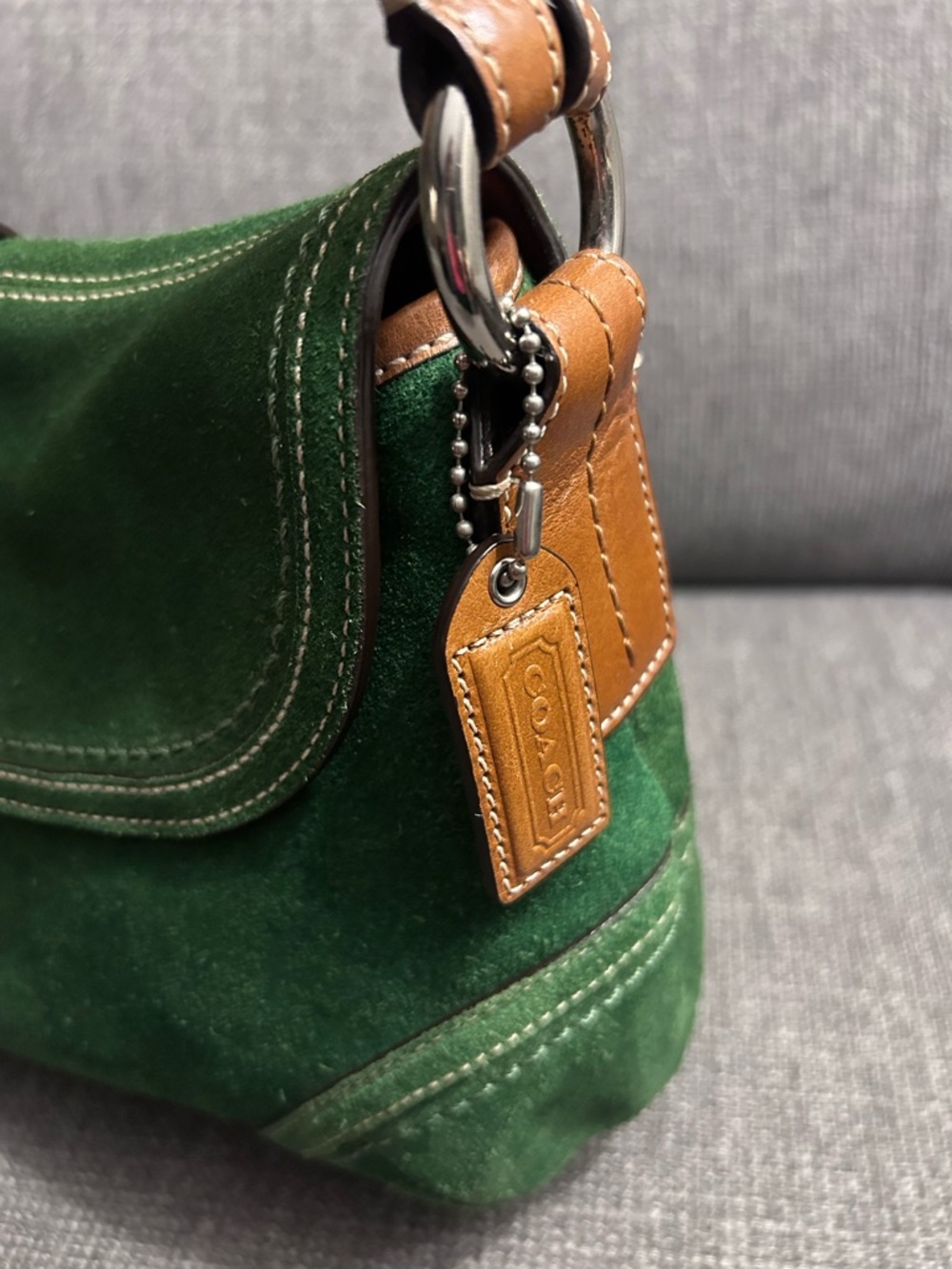 Coach Vintage Soho Green Suede Shoulder Bag with Tan Leather Trim - Picture 5 of 11